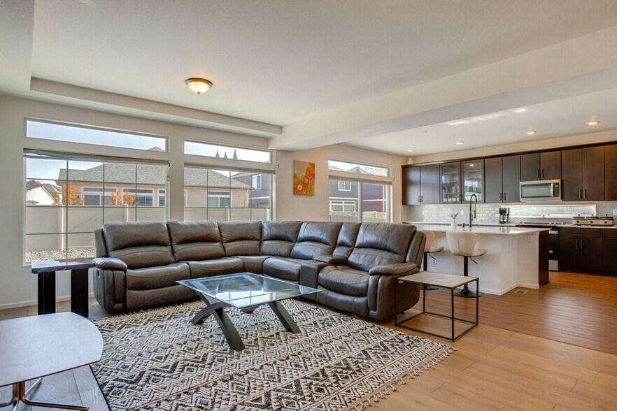 Building Photo - 3998 N Rivera Ct