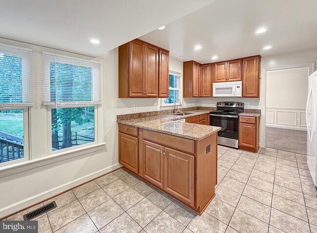 Building Photo - 5704 Captain Jones Ct