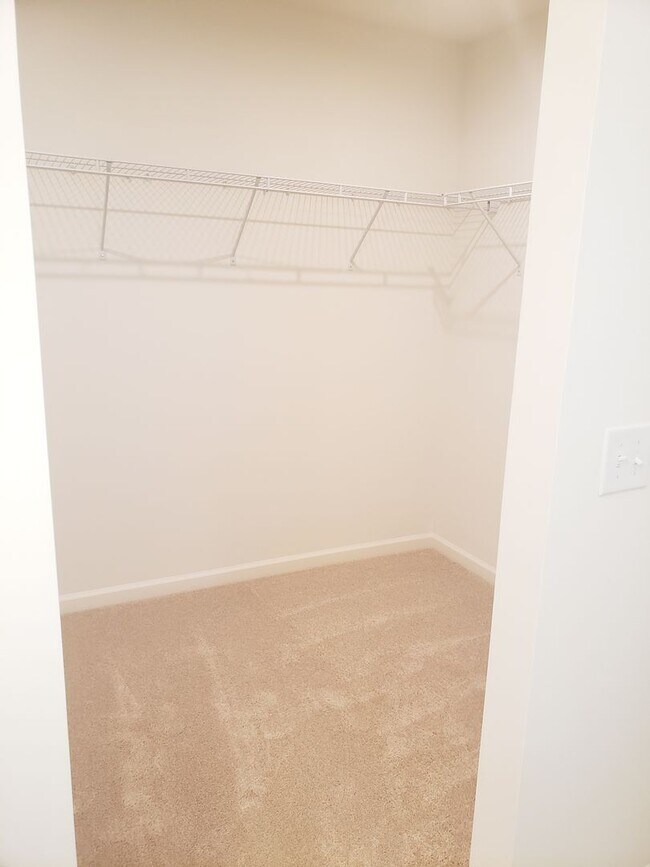 Building Photo - 3465 Vickrey Meadow Dr