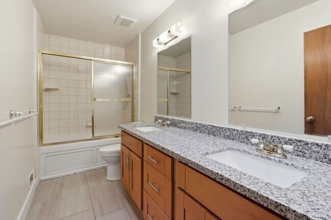 Building Photo - What a Great Home! Available Now!