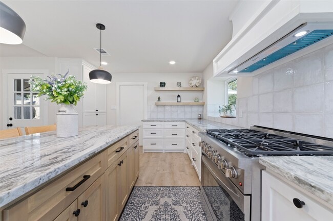 Building Photo - 9902 Hornpipe Ln