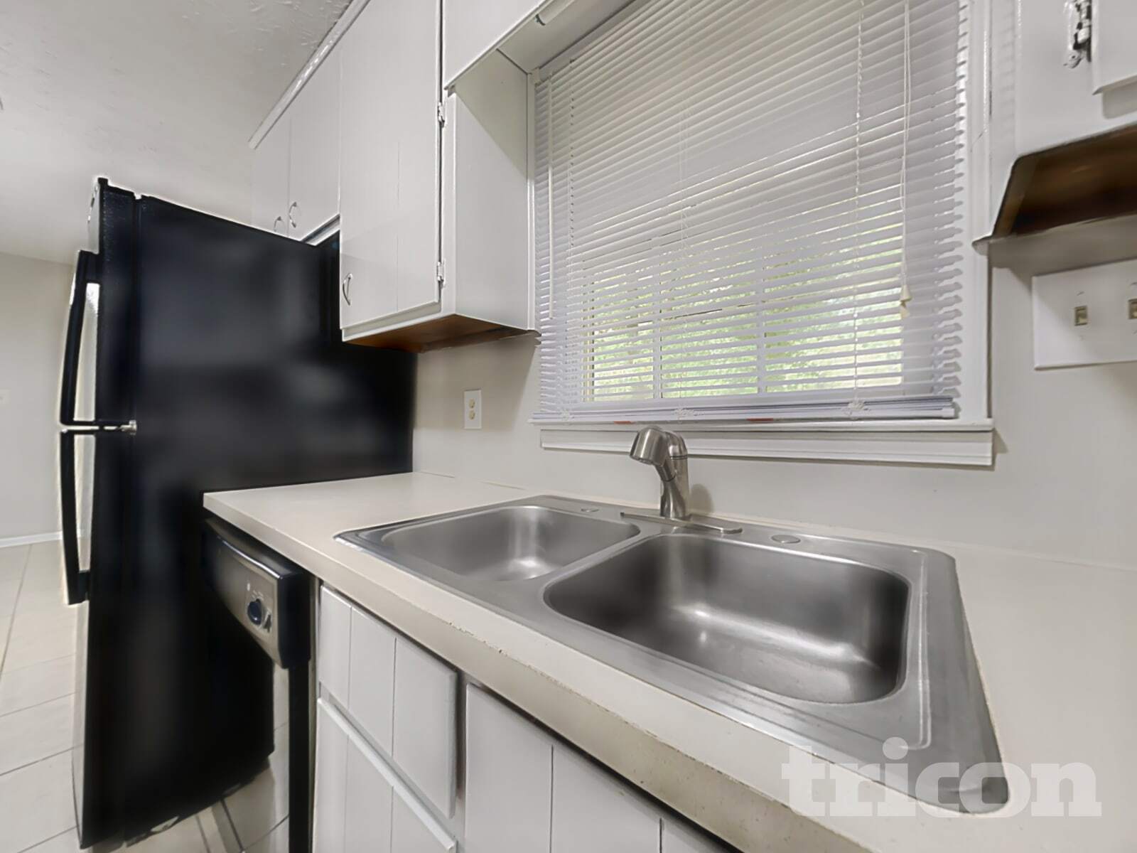 Building Photo - 3959 Grove Trail