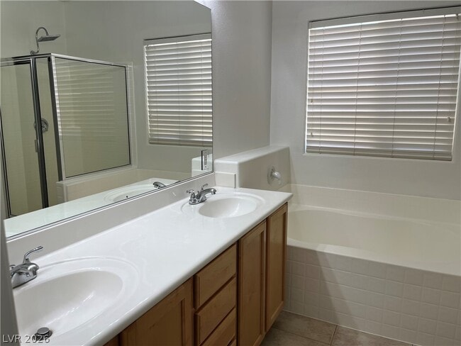 Building Photo - 10922 Moonbeam Glow Ln