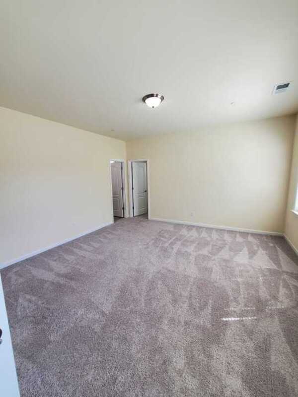 Building Photo - 1007 Anatrella Ln NW
