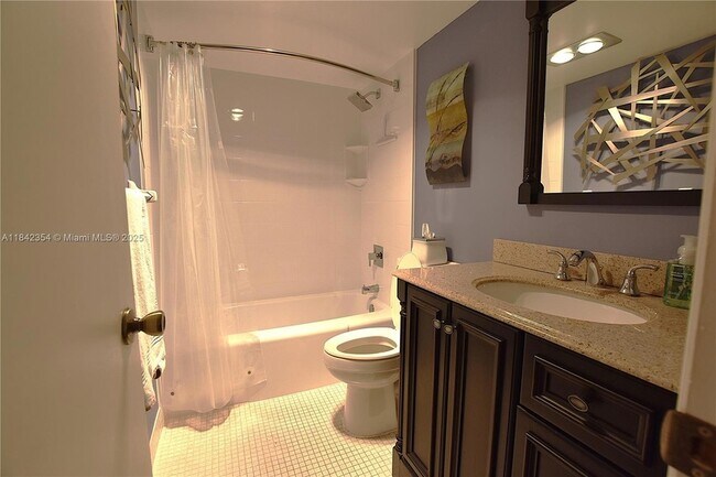 Building Photo - 3800 Oaks Clubhouse Dr