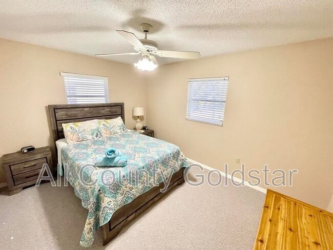 Building Photo - 285 Mark Twain Ln