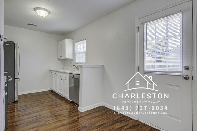 Building Photo - 138 Thistle Rd