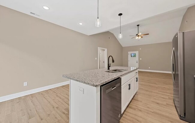 Building Photo - 2785 Cedrus Avenue - NEW RESIDENT PRICING! REDUCED BY $100/MO!