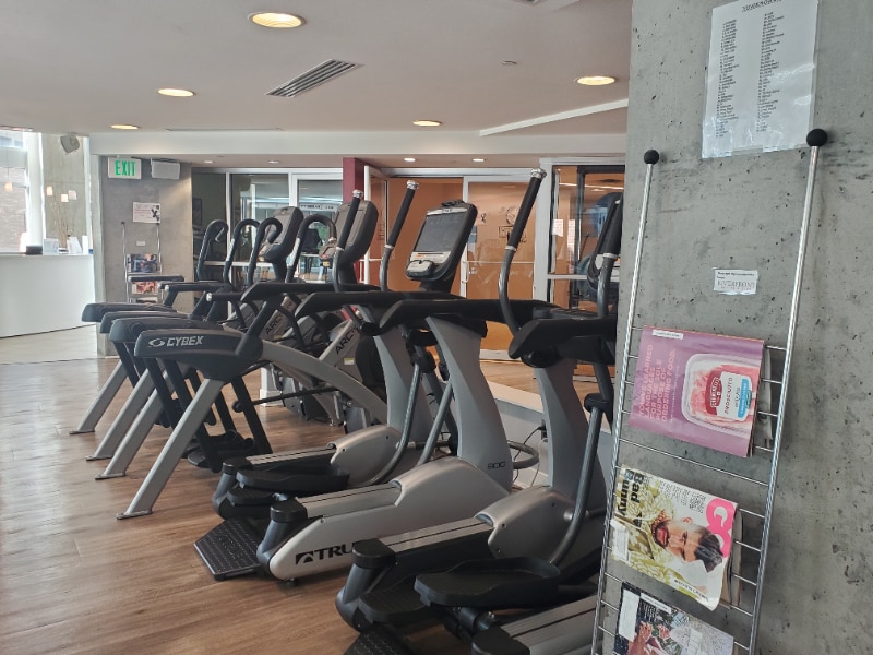 Building Photo - 1700 Bassett St