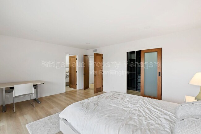 Building Photo - 2143 Caminito San Martin