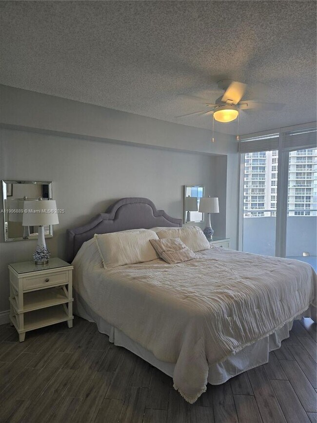 Building Photo - 6301 Collins Ave