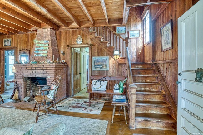 Building Photo - 1695 Old Woods Path