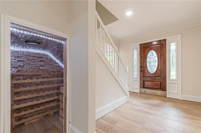Building Photo - 2911 Bentwood Dr