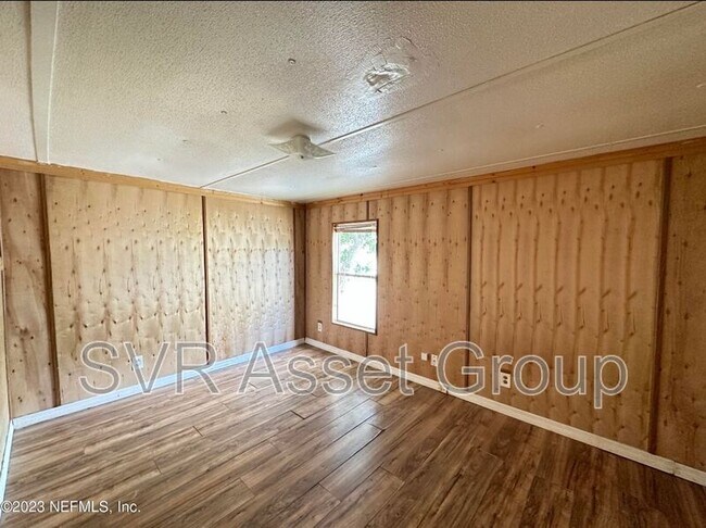 Building Photo - 950 Sidney St