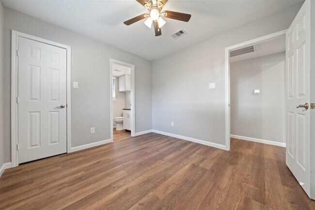 Building Photo - 12203 Ryewater Dr