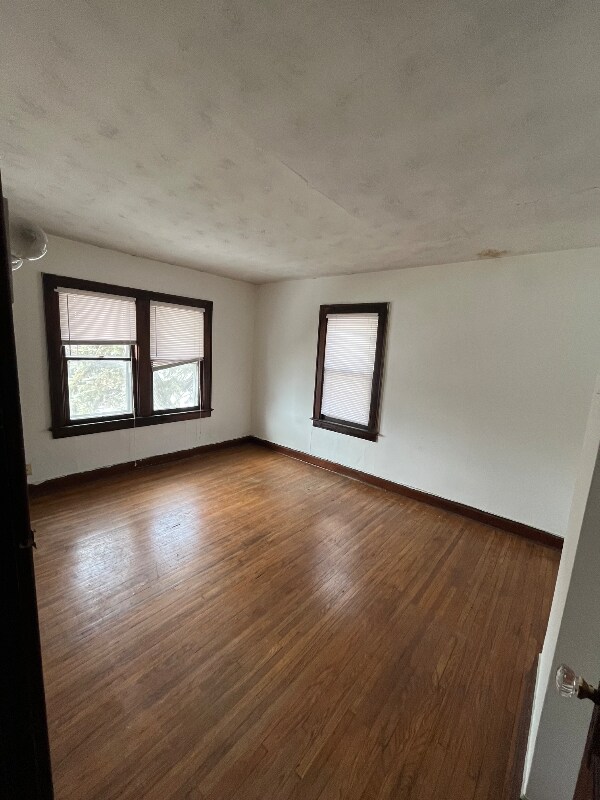 Building Photo - 244-246-246 W Pacemont Rd