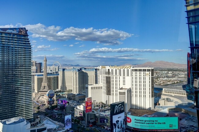 Building Photo - 3726 S Las Vegas Blvd