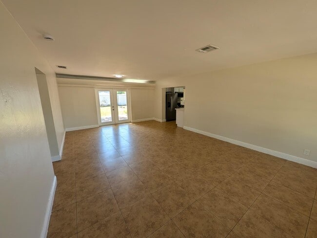 Building Photo - 180 Penn Way