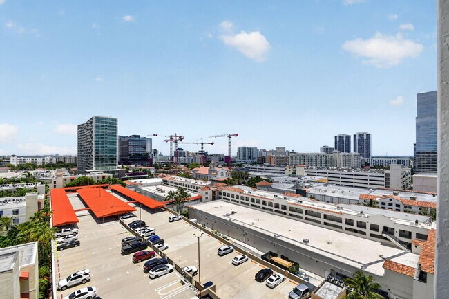 Building Photo - 651 Okeechobee Blvd