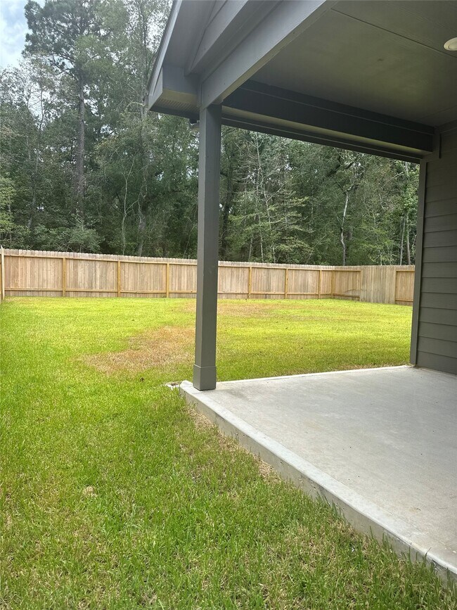 Building Photo - 16779 Country W Dr