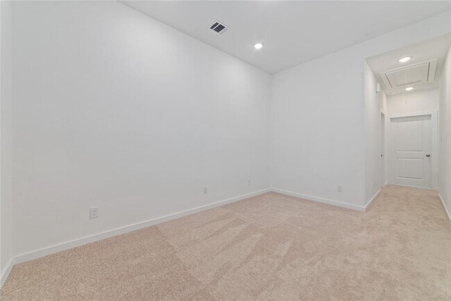 Building Photo - 6559 Scarlet Pond Ln