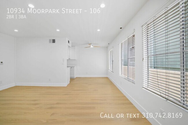 Building Photo - 10934 Moorpark St