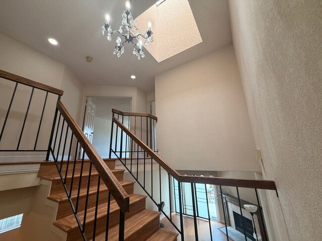 Building Photo - $4,600 | 4 Bed 2.5 Bath Available in Milpitas, CA!