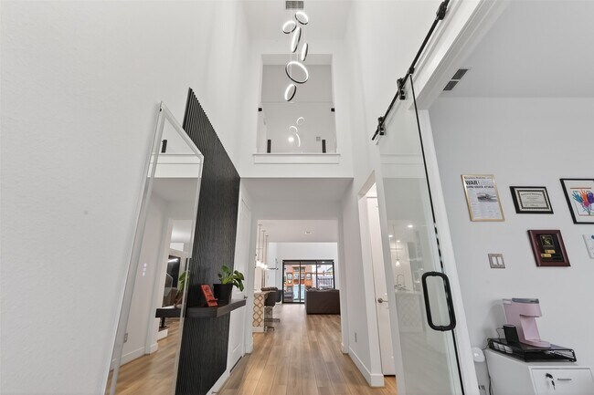 Building Photo - 21642 Laggan Clf Ln