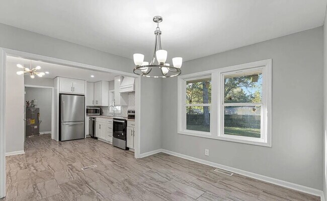 Building Photo - Coming soon, Available 4/1/26. Section 8 Welcome!!! "Ranch style 3-Bed, 2-Bath Gem with 1,344 Sq ...