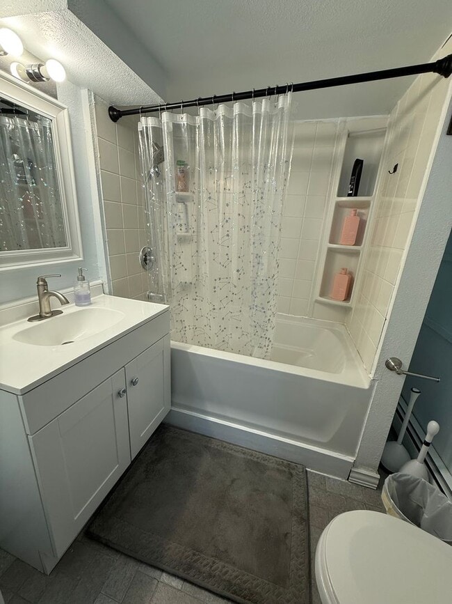 Building Photo - Eighth Ave - 760