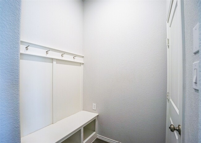 Building Photo - 2523 Verbena Bend Dr