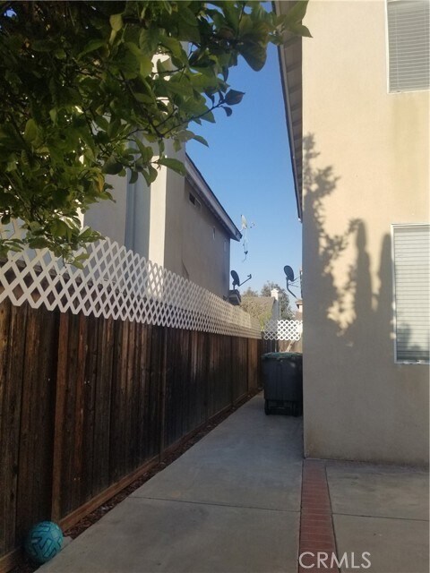 Building Photo - 24827 Carmel Dr