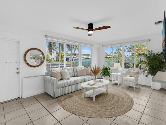 Building Photo - 4500 SW 42nd Terrace