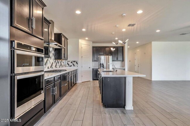 Building Photo - 3170 S Arizona Pl