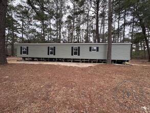 Building Photo - 3204 Luke Rd