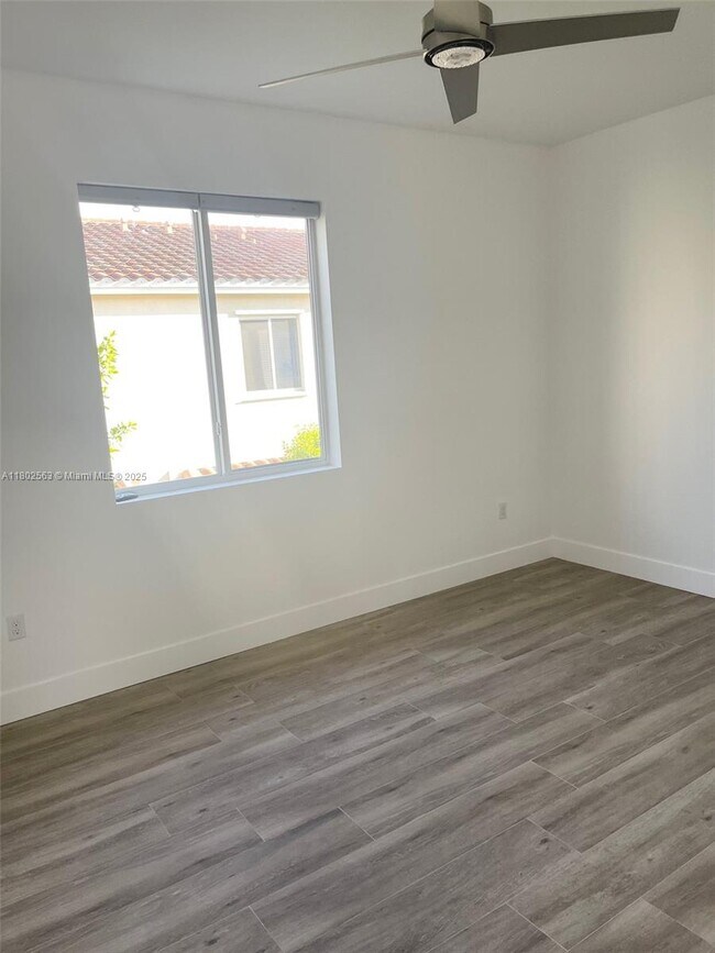 Building Photo - 2810 NW 181st St