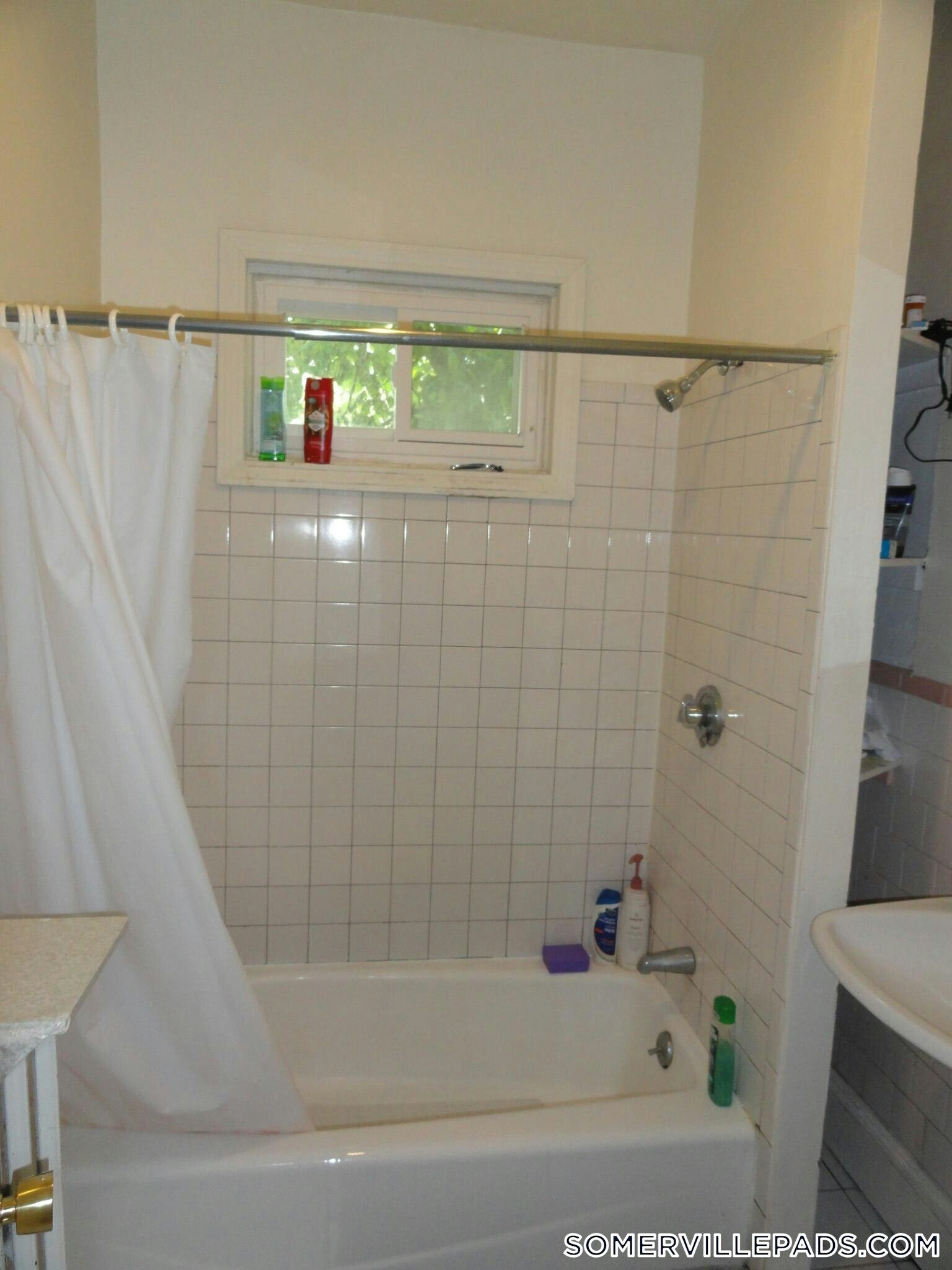 Building Photo - 378 Washington St