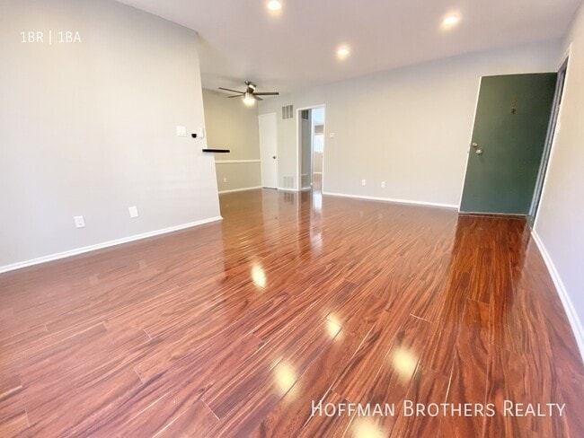 Building Photo - 1155 N Curson Ave