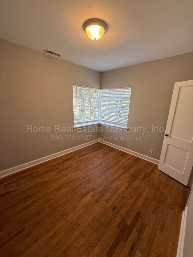 Building Photo - 840 Carolina Ave NW