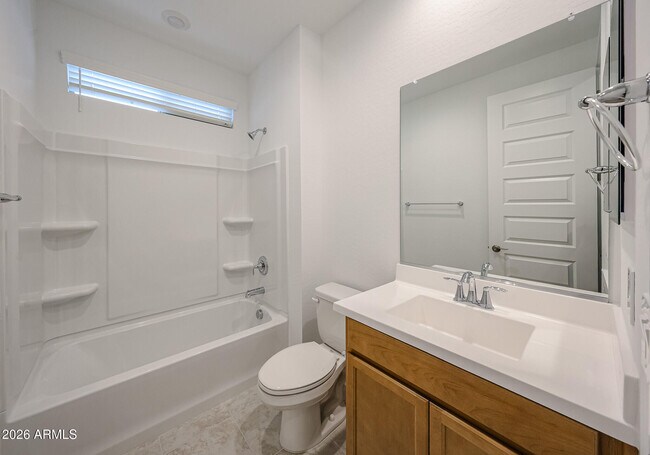 Building Photo - 14784 W Smoketree Dr