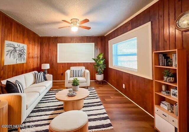 Building Photo - 3220 Myra St