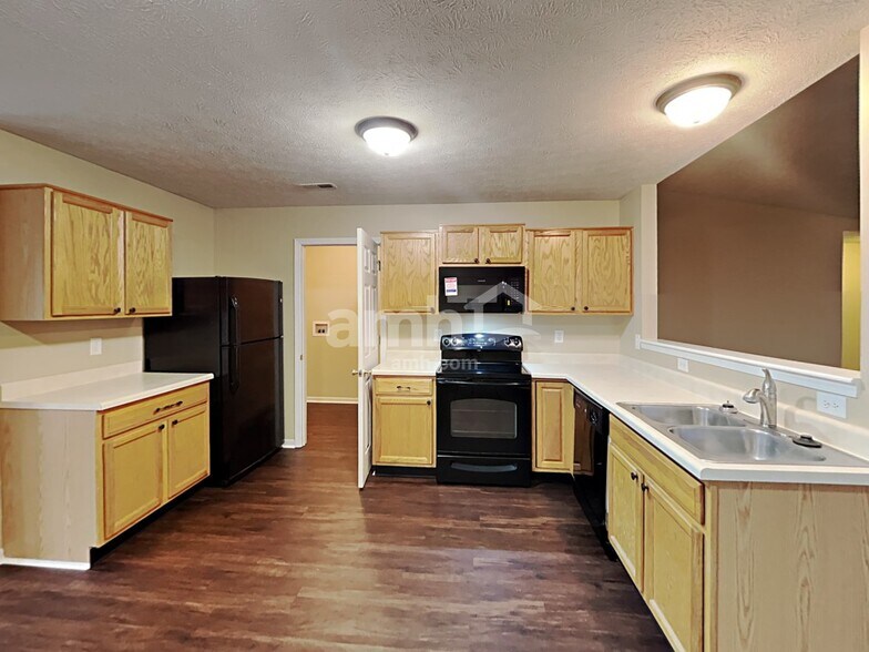 Building Photo - 1159 Valley Forge Dr