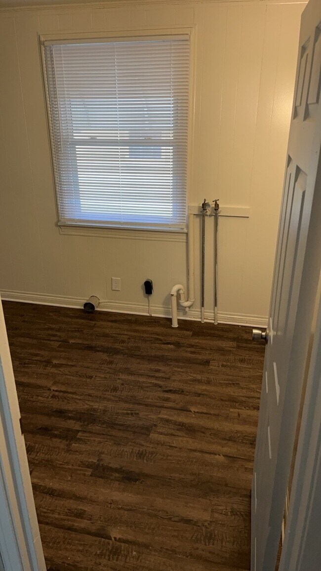 Building Photo - 1460 Kipling Dr