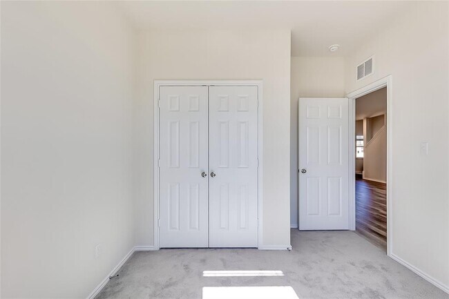 Building Photo - 254 Small Seed Dr