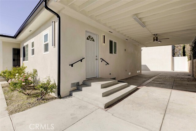 Building Photo - 13327 Strathern St