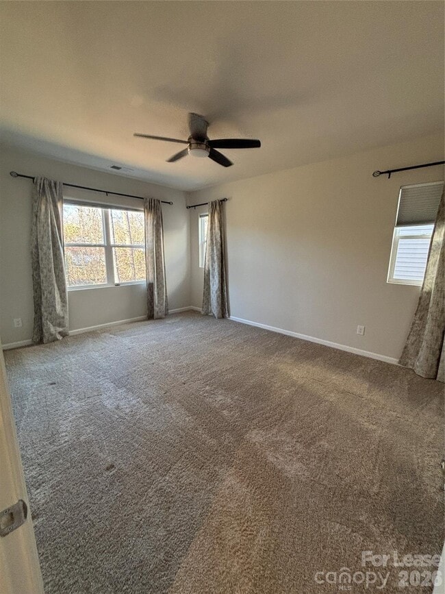 Building Photo - 5200 Somerset Hill Ln