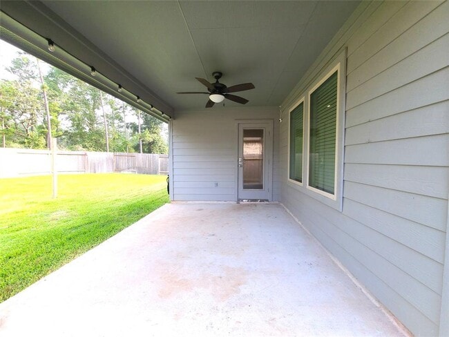 Building Photo - 40563 Birch Shadows Ct