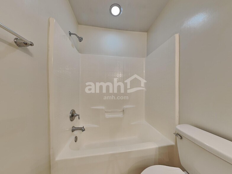 Building Photo - 1209 Wild Goose Trail