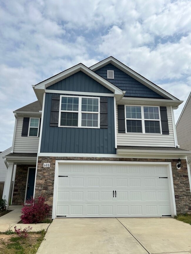 Building Photo - Charming 3 Bedroom Home Located In Zebulon NC!!!