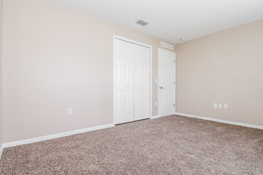 Building Photo - 14017 Tudor St